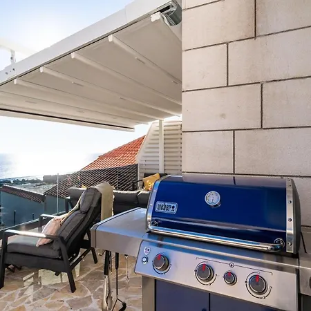 Insula Luxury Apartmán *