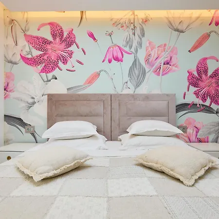 Insula Luxury *