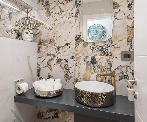 Insula Luxury