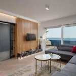 Insula Luxury *